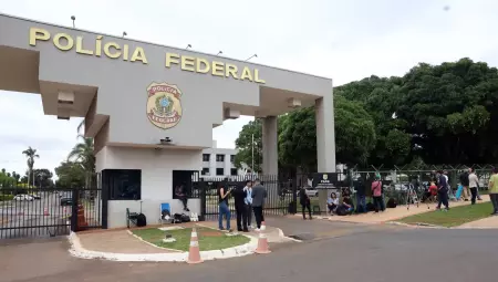 Na decisão em que Moraes determina a prisão