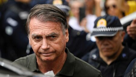 Bolsonaro ficará em regime fechado na PF