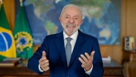 Lula durante pronunciamento na televisão