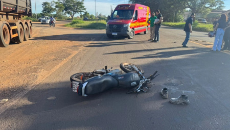 A vítima foi socorrida pelo Corpo de Bombeiros