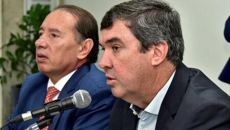 Governador Eduardo Riedel e o deputado Gerson Claro - 