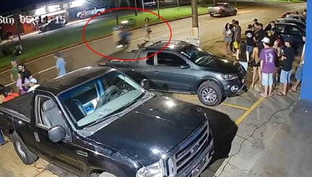 Jovem foi atropelada e motociclista não prestou socorro