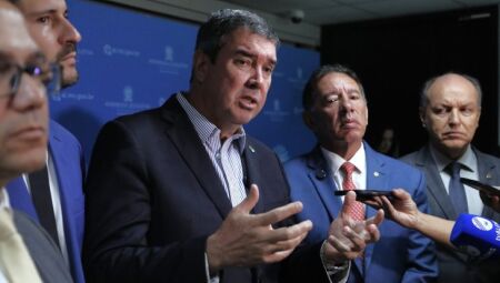 Governador Eduardo Riedel 