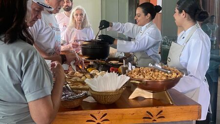 Feijoada Solidária reúne 500 pessoas e reforça apoio a projetos sociais na Capital