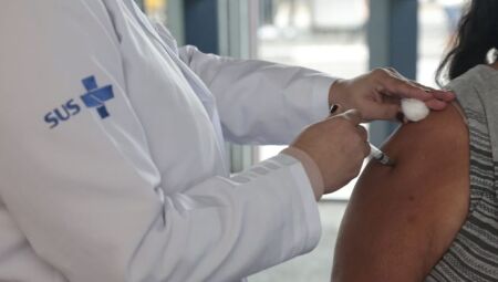 A vacinação na gestação é considerada estratégica