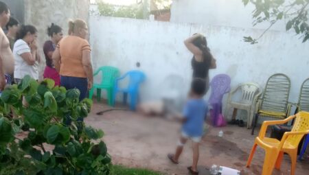 Vítima morreu dentro da residência