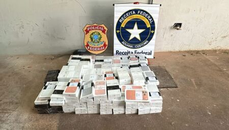 Celulares foram levados para a Receita Federal