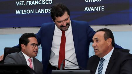 Câmara antecipa R$ 9 milhões para garantir serviços de tapa-buracos na Capital