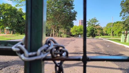 Parque das Nações amanheceu com portões fechados