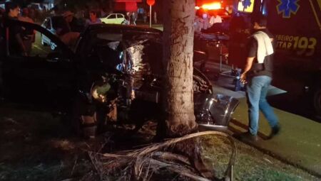 O acidente aconteceu na noite de ontem