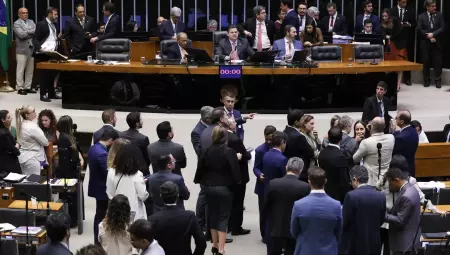 Entre os principais pontos, a LDO prevê um superávit de R$ 34,3 bilhões