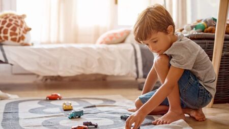 Para encarar férias escolares, psiquiatra alerta: "Autocuidado é sobrevivência e não luxo"