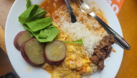 Experiência com comida não foi do agrado da consumidora