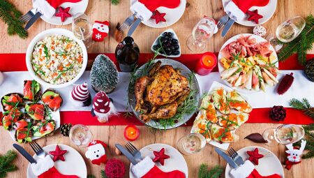 No fim do ano, a cozinha intensifica a produ&ccedil;&atilde;o para atender as ceias de Natal e R&eacute;veillon