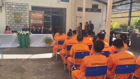 Projeto atende internos em Amambai 