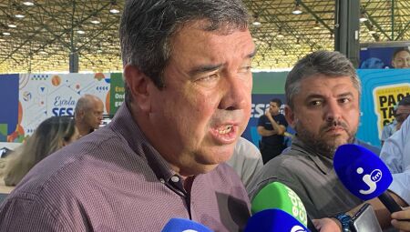 Governador Eduardo Riedel (PP)