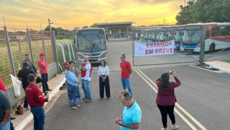 Greve inicou nesta segunda-feira