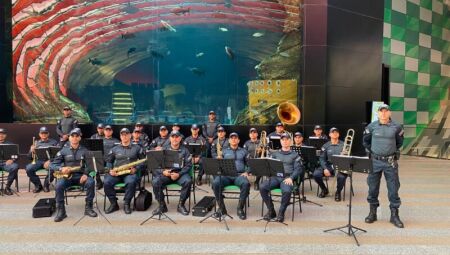 A banda &eacute; formada por 32 militares