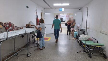 Pacientes da &aacute;rea verde aguardando encaminhamento