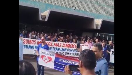 Fim das manifesta&ccedil;&otilde;es! Servidores da Santa Casa ir&atilde;o receber parte do 13&deg; amanh&atilde; 