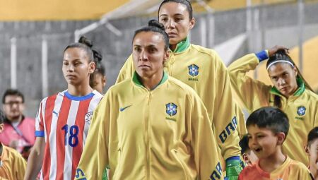 Em 2025, Marta tamb&eacute;m voltou a figurar entre as indicadas &agrave; Bola de Ouro, da revista France Football