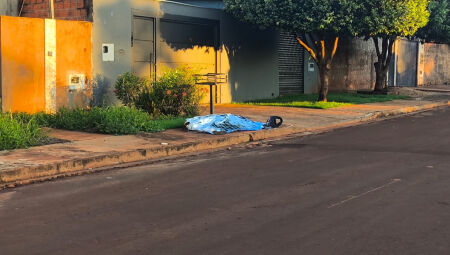 Homem foi morto a tiros