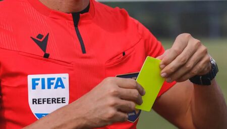 &Aacute;rbitros ser&atilde;o profissionalizados pela CBF