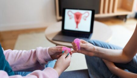 Cobertura contra o HPV cresce, mas desinforma&ccedil;&atilde;o segue como desafio