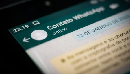 Golpe aconteceu no WhatsApp