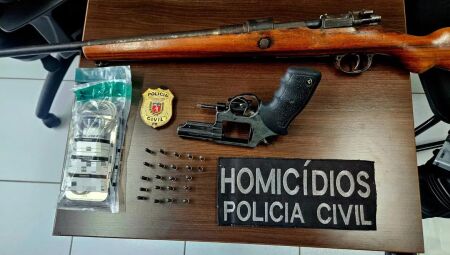 Policiais s&atilde;o presos suspeitos de roubo de R$ 15 milh&otilde;es em joias