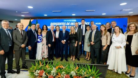 Cerim&ocirc;nia de assinatura do decreto