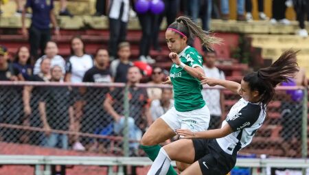 Palmeiras e Corinthians decidem mais um t&iacute;tulo