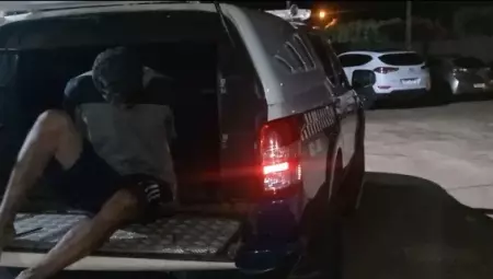 O homem foi detido e encaminhado &agrave; Delegacia de Pronto Atendimento Comunit&aacute;rio 