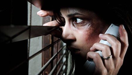 Viol&ecirc;ncia dom&eacute;stica - 