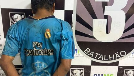 Homem foi levado para a delegacia ap&oacute;s o caso