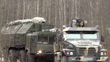 O Orechnik atinge velocidades de at&eacute; 11 vezes a do som, cerca de 13,5 mil km/h, e sai da atmosfera, o que dificulta sua detec&ccedil;&atilde;o e intercepta&ccedil;&atilde;o