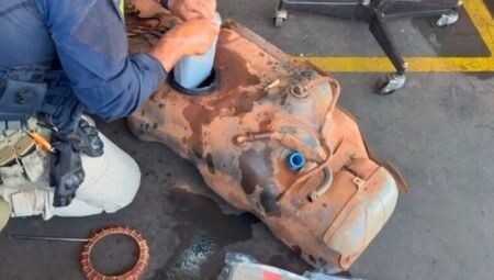 PRF apreende coca&iacute;na escondida no tanque de combust&iacute;vel de Hilux em Maracaju
