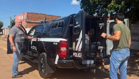 Suspeito foi preso em flagrante