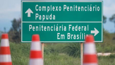 O ministro tamb&eacute;m fez refer&ecirc;ncia aos atos golpistas de 8 de janeiro de 2023