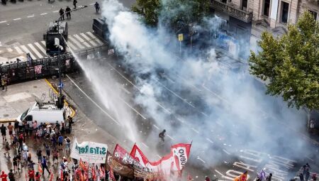 Greve na Argentina teve embate com a pol&iacute;cia