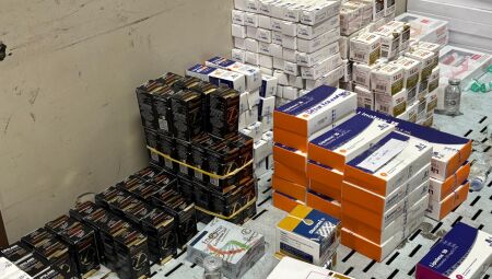 Diversos produtos irregulares foram apreendidos