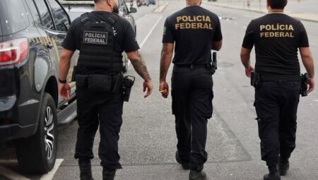 Policiais cumpriram mandados de busca e pris&atilde;o