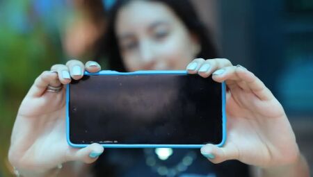 Espanha deve ter readequa&ccedil;&atilde;o no uso das redes sociais