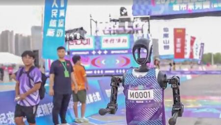 Rob&ocirc;s foram os destaques do evento