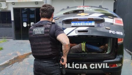 Pris&atilde;o aconteceu horas ap&oacute;s o crime