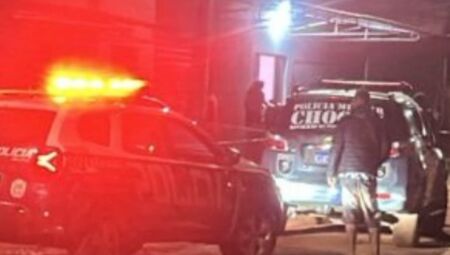 Equipes da pol&iacute;cia estiveram no local