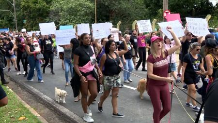 Protetores de animais fazem ato em Campinas 