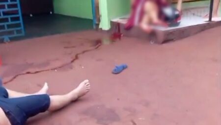 Mulher foi levada para uma unidade hospitalar