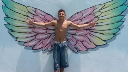 Jovem &eacute; morto a facadas por homens encapuzados na Vila Marli