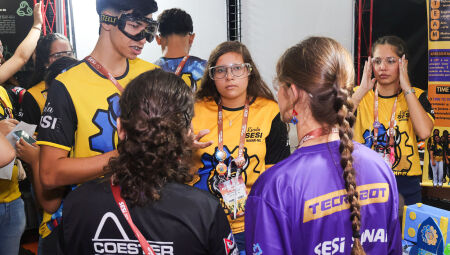 Equipe de Navira&iacute; conquista vaga em competi&ccedil;&atilde;o mundial de rob&oacute;tica
